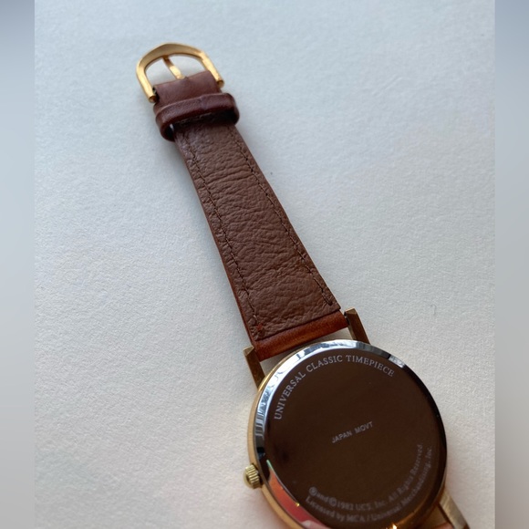 E.T. The Extra Terrestrial 1982 Universal Classic Timepiece Wristwatch - Picture 7 of 11